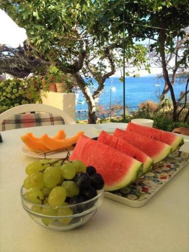 Hostal Sea View Room Macolic