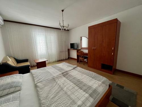 Hostal Apartments Matu?an