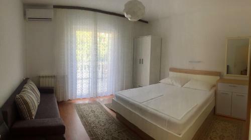 Hostal Apartments Matu?an