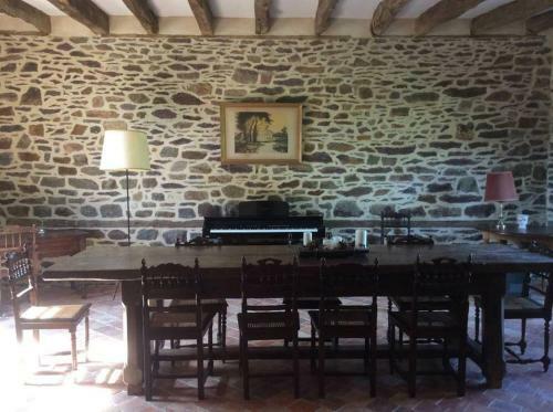 Magnifique Corps De Ferme XVII �me