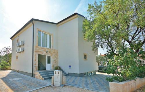 One-bedroom Apartment In Sv.filip I Jakov