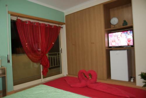 Casa Com 3 Confort�veis Quartos Ao Lado Do Mosteiro