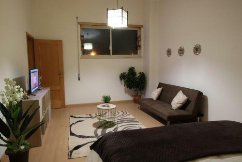 Casa Com 3 Confort�veis Quartos Ao Lado Do Mosteiro