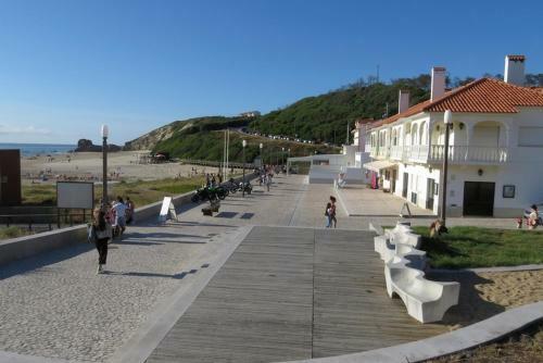 Casa Com 3 Confort�veis Quartos Ao Lado Do Mosteiro