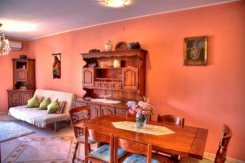 Comfortable Apartments In Peroj Near The Sea