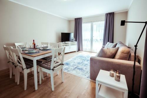 Part Apartman Si�fok - A - Priv�t V�zparttal