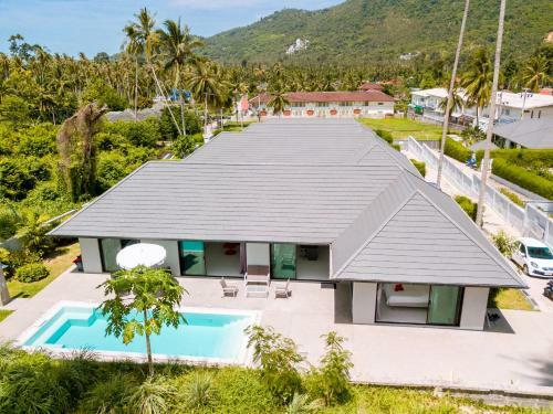 Villa Tracy Residence By Chantal