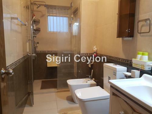 Mount Lavinia Fully Furnished Modern Apartment