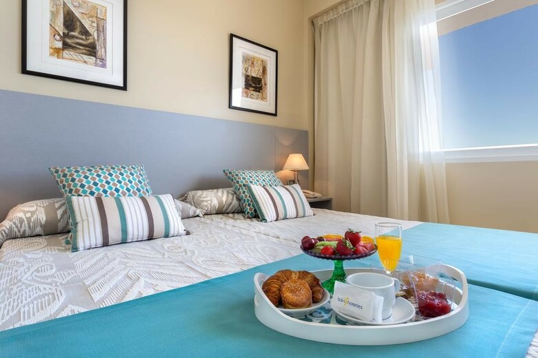 Hotel Iz�n Cavanna