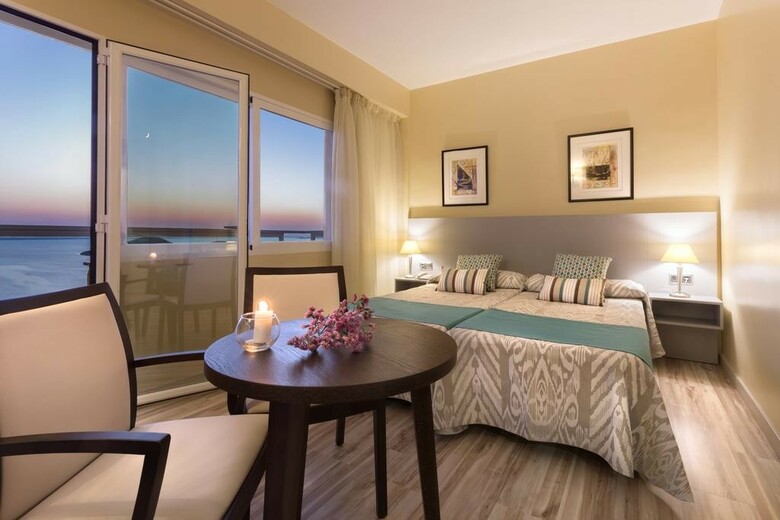 Hotel Iz�n Cavanna