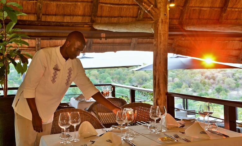 Hotel Victoria Falls Safari Lodge