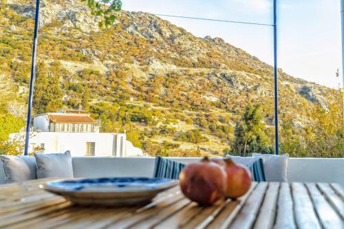 The Pomegranate Stone House - 5 Mins To Batsi