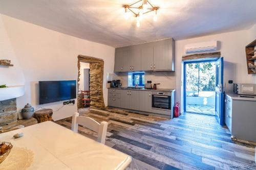 The Pomegranate Stone House - 5 Mins To Batsi