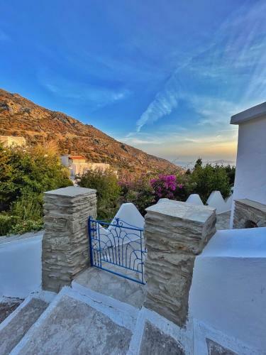 The Pomegranate Stone House - 5 Mins To Batsi