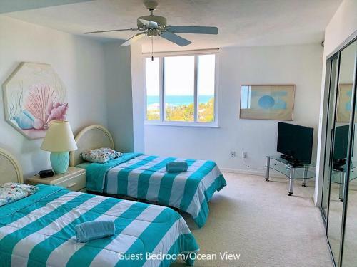 Ocean Harbor #1005b