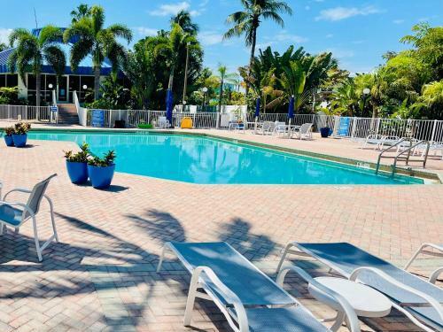 Ocean Harbor #1005b