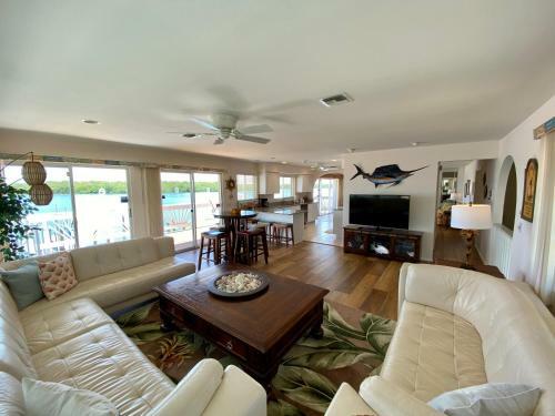 21530 Madera Rd - Bay Front Pool Home