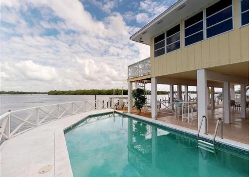 21530 Madera Rd - Bay Front Pool Home