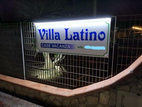 Hostal Villa Latino