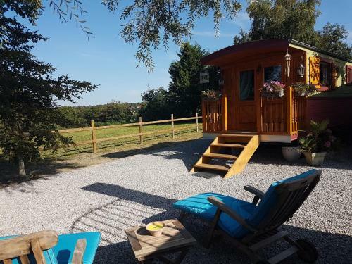 Bed & Breakfast La Roulotte Du Haut Pinleu
