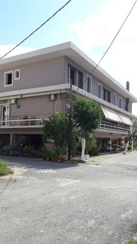 Tsakalos Apartments