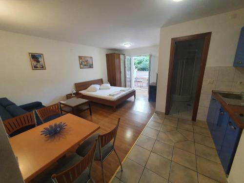 Apartmani Lon?ar