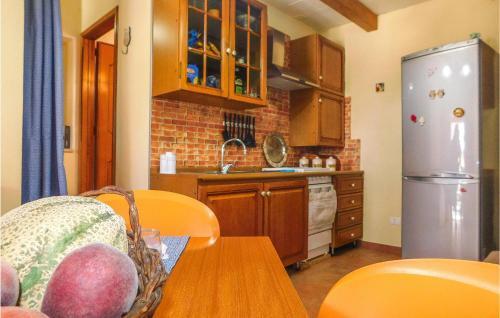Nice Home In Avola With Wifi And 1 Bedrooms