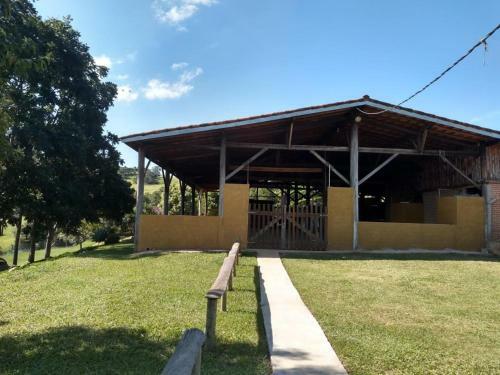 Pousada E Camping P� Na Trilha