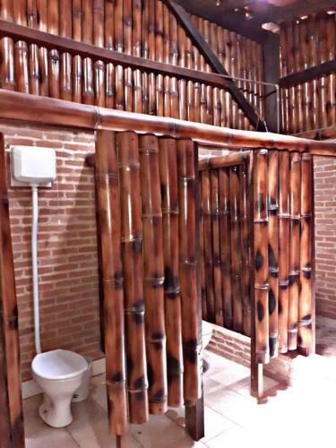 Pousada E Camping P� Na Trilha