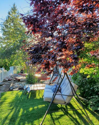 Prosecco Palazzo At Peachland Home