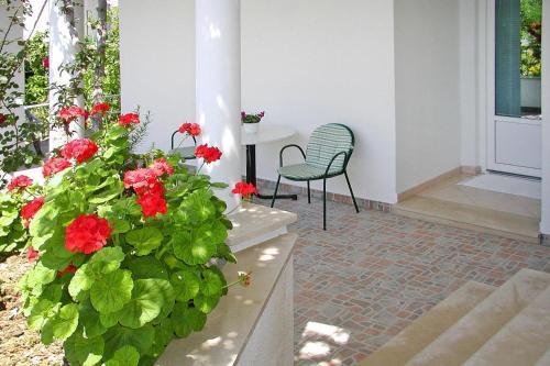 Apartments Villa Nada Podgora - Cdm05024-dyc