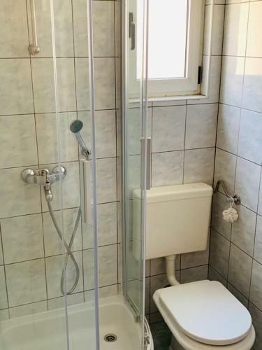 Hostal Apartment And Room Marin Makarska