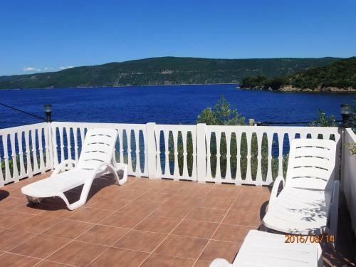 Apartments Valun