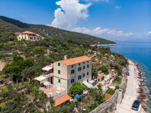 Apartments Valun