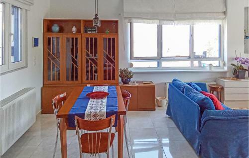 Amazing Home In Keratea With Wifi And 2 Bedrooms