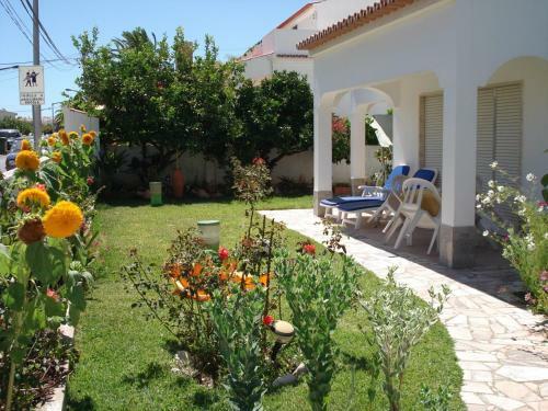 Hostal Lemon Tree Relaxing Guesthouse