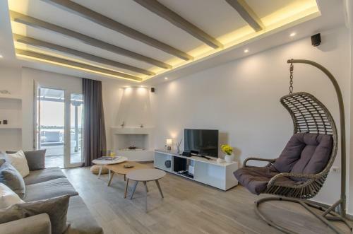 Wave Whisper Villa