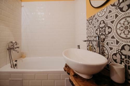 Hostal Casa De Sub Munte
