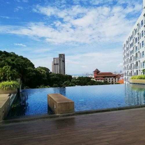 Apartamento Luxurious Corner Unit In Great Location In The Axis
