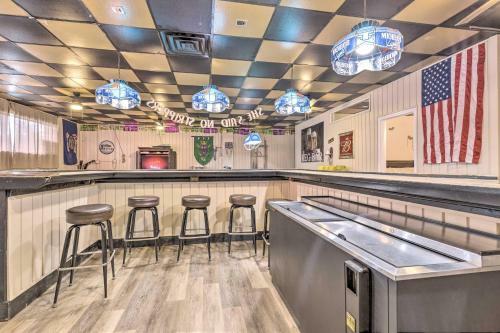 The Float Yard Pensacola Home With Pool Table