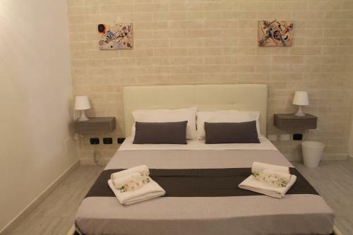 Hostal Crifea Rooms