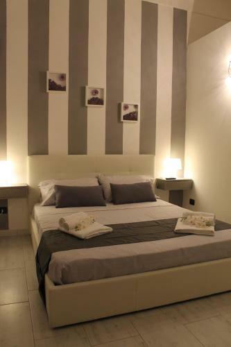 Hostal Crifea Rooms