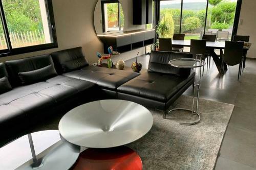 Moderne Et Spacieuse