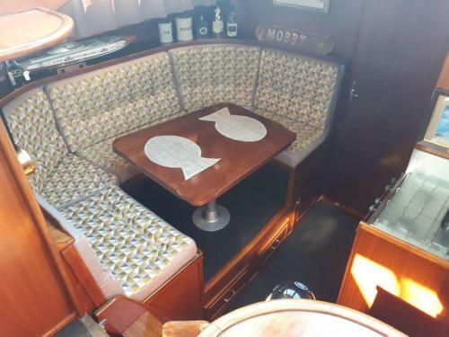 Cabana & Boat "corus"