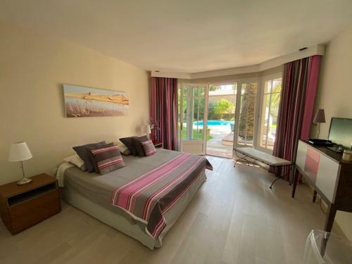 Villa Priv�e Ind�pendante Et Luxueuse Au Calme