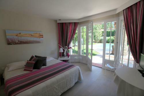 Villa Priv�e Ind�pendante Et Luxueuse Au Calme