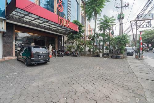 Hotel Setrasari Bandung Redpartner