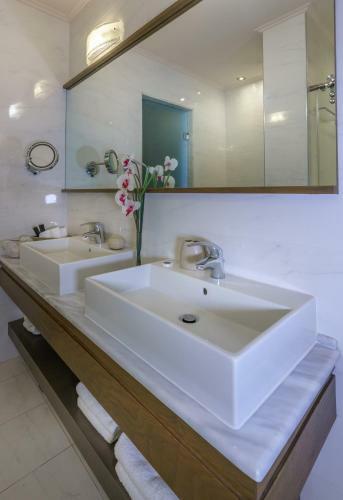 Cosmopolitan Hotel & Spa