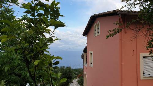 Atisis Apartments