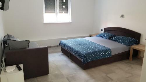 Apartments Star With Pool
